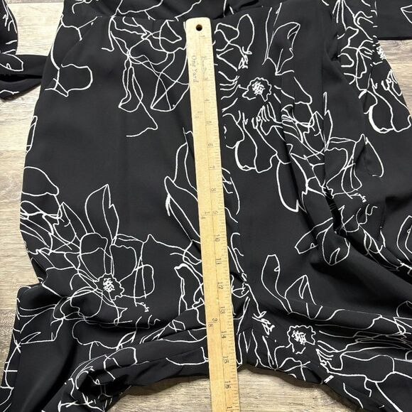 Gracia Jumpsuit Size Medium NWT Floral black white wide leg tie waist flow - Picture 10 of 15